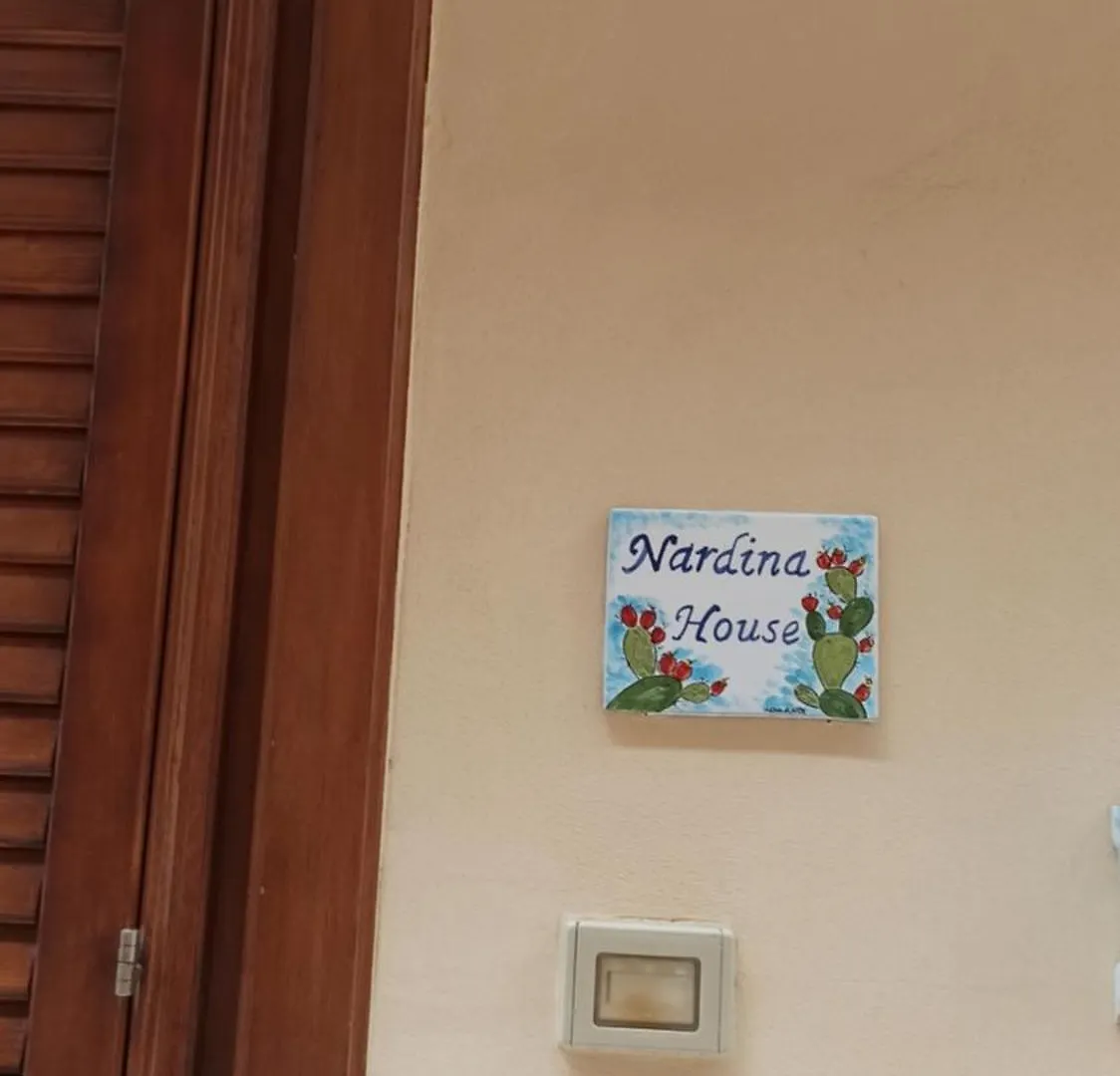 カステッランマーレ・デル・ゴルフォNardina Houseアパートメント アパート